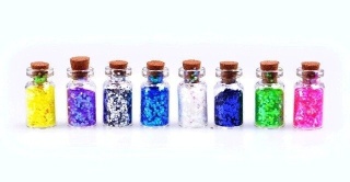 Fiolki z elementami do dekoracji zrób to sam 8 szt